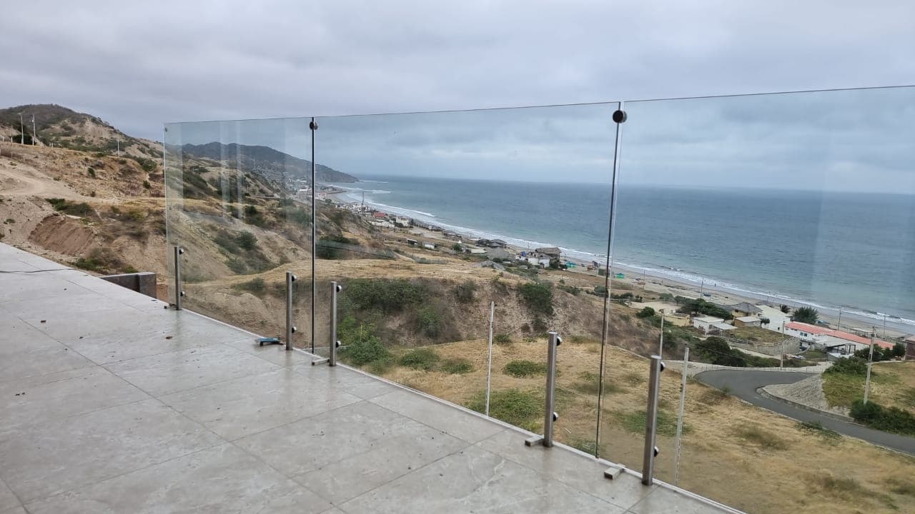 Proveedor de Pasamanos y Vidrio Templado - ProVC Ecuador